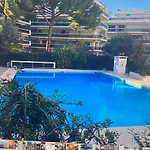 Logement En Residence Vacances Classe 2 Etoiles Au Bord De Mer 4 Couchages Avec Cabine Lit Superpose Et Au Salon Un Canape Convertible Et Piscine A 300 M Des Transports Communs,Gare Ferroviaire,Commerces Et Plages